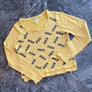 BATMAN Authentic Ladies DC COMICS Yellow Print Scoop Sweater Sparkle Threading